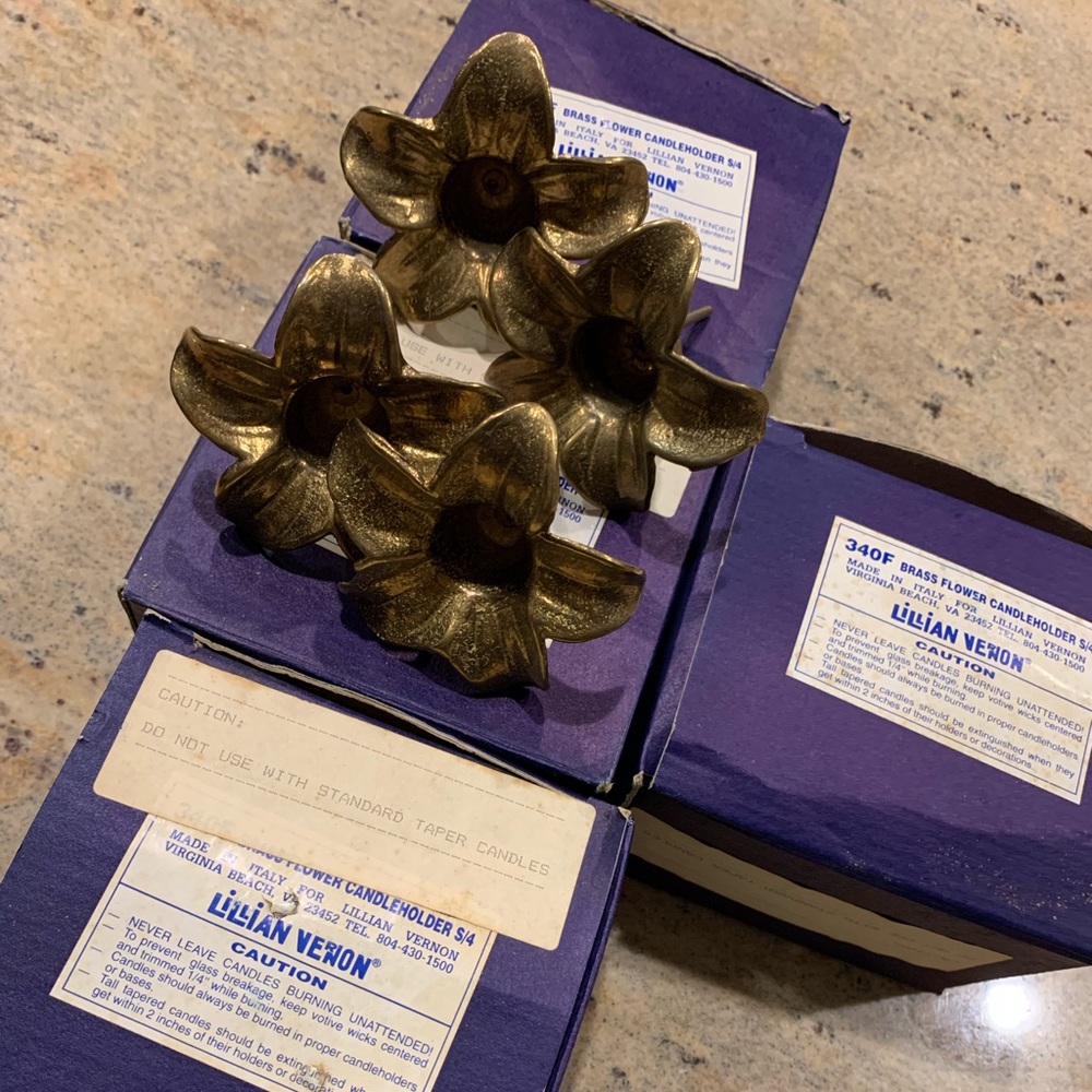Brass flower candleholder 20 /16 original box